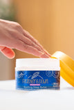 Texture de beurre riche Feather & Down fondant sur la peau pour nourrir.