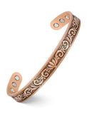 Le bracelet Feraco en cuivre avec motif acanthe, symbole de force intérieure.