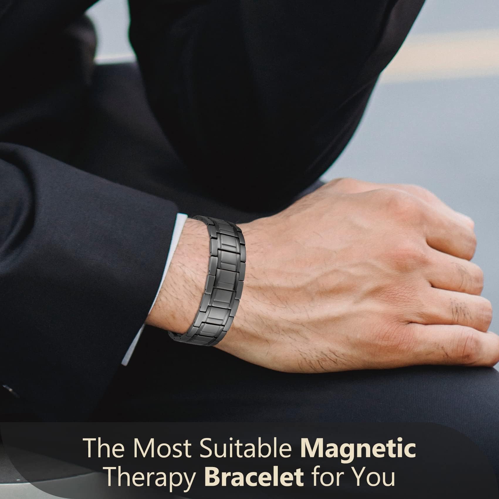 Feraco bracelet magnétique ajustable trois rangs, ajustement rapide pour le confort.