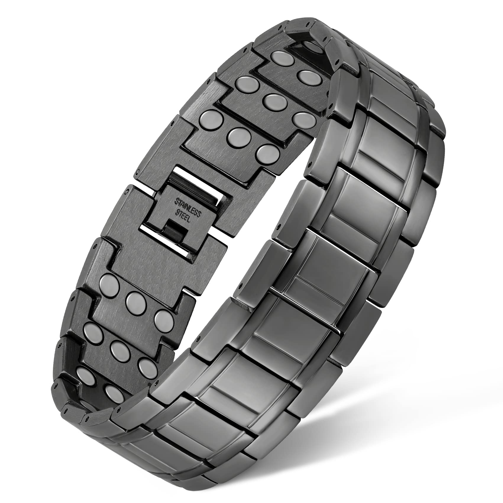 Feraco bracelet magnétique trois rangs gris sur poignet, élégant et discret.