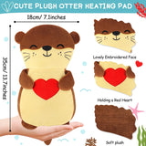 Peluche loutre avec cœur rouge de Fighting to Achieve, douceur et chaleur réconfortante.