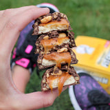 FITCRUNCH gout caramel cacahuetes, experience gourmande et reconfortante.