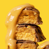 FITCRUNCH barre protéine 6 couches, tranche moelleuse idéale pour le snack.