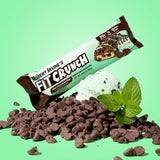 Fit Crunch barre protéine menthe chocolat pépites, tranche montrant les 6 couches riches en protéines.