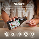 Floradix Iron & Herbs: gouttes et verre doseur illustrant le format liquide pratique