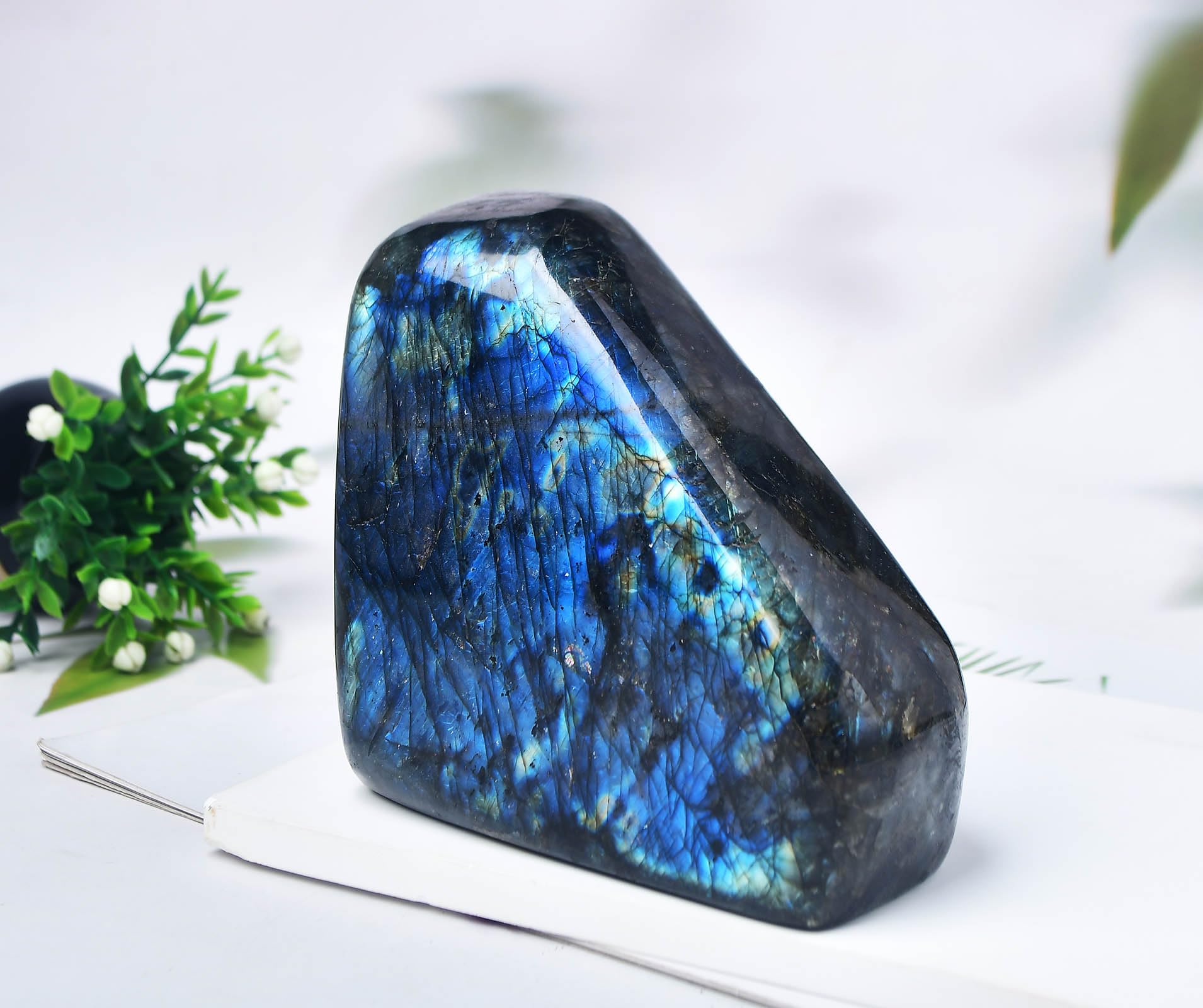 FZBHRO Labradorite teinte bleu-vert, reflets dorés pour sessions de concentration