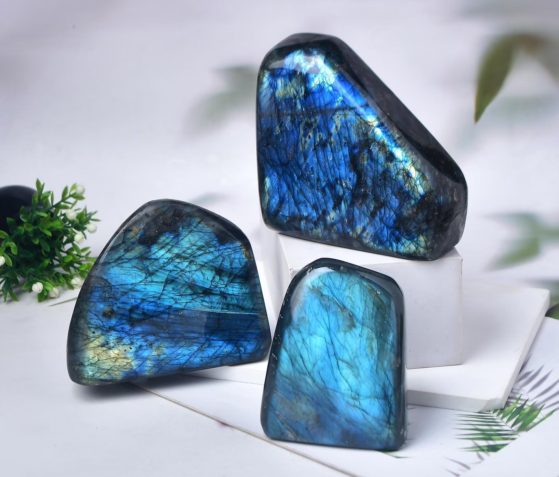 FZBHRO Labradorite bleue - Bloc décoratif évoquant énergie et équilibre.