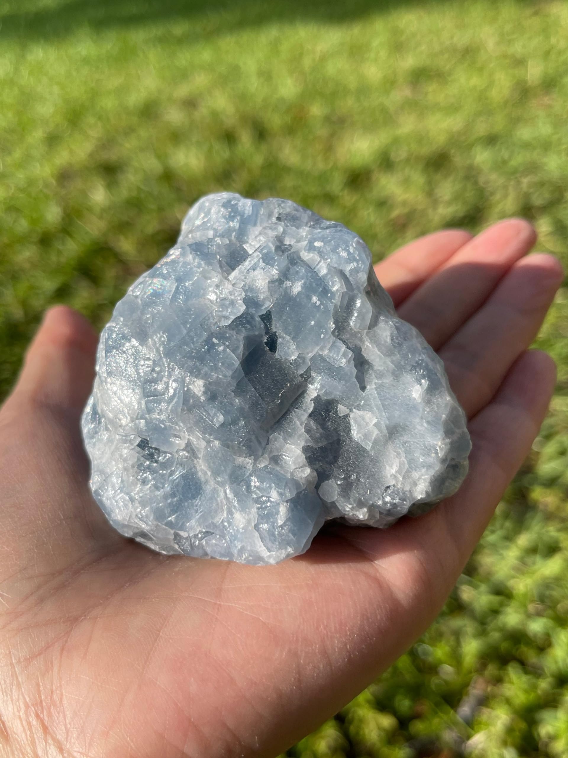 Calcite bleue brute GAF TREASURES, pièce 4-5 pouces, idéal pour polissage et travail artisanal.