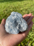 Calcite bleue brute GAF TREASURES, pièce 4-5 pouces, idéal pour polissage et travail artisanal.