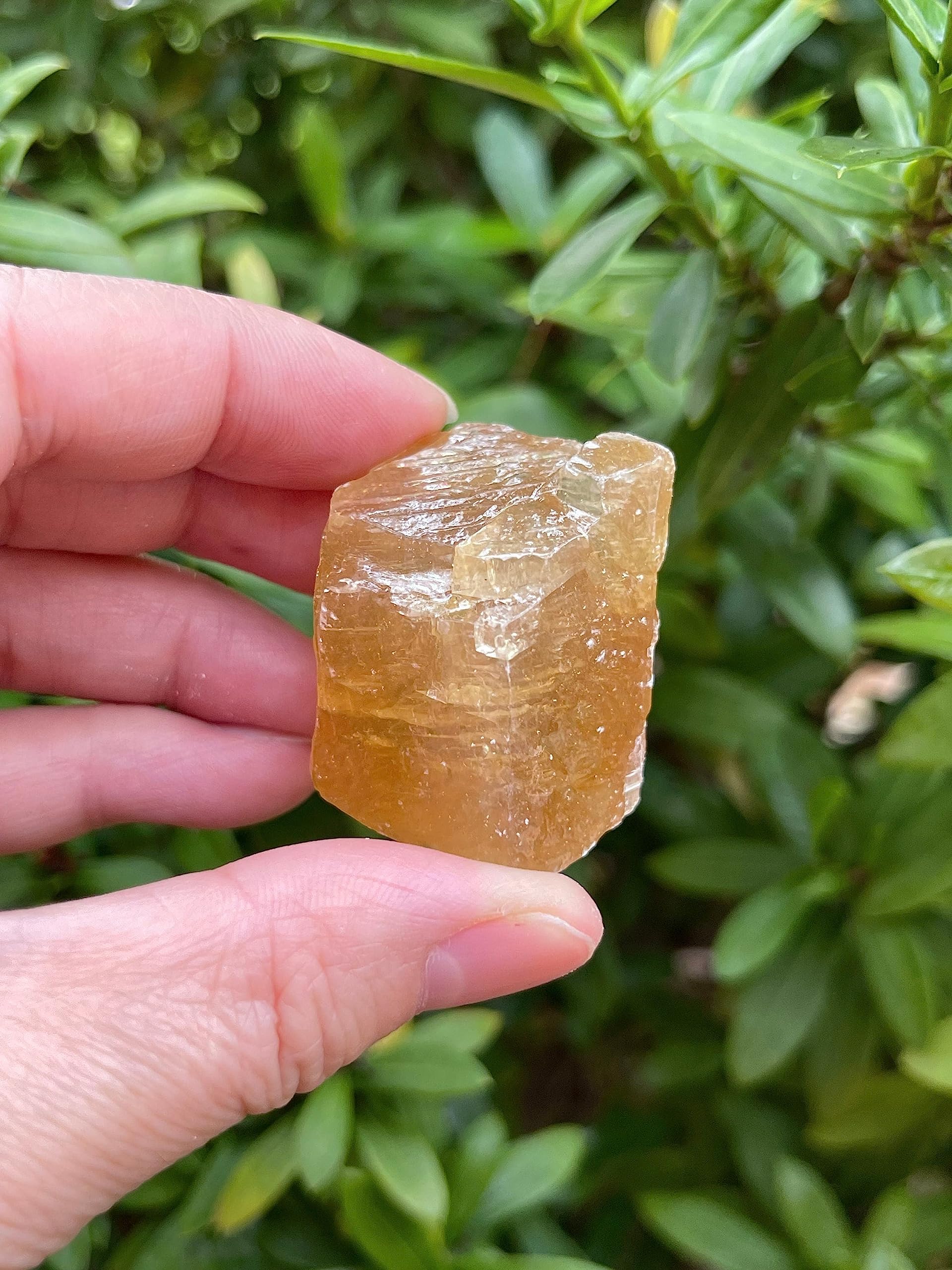 GAF TREASURES Calcite brute orange, stimule la créativité dans votre atelier.