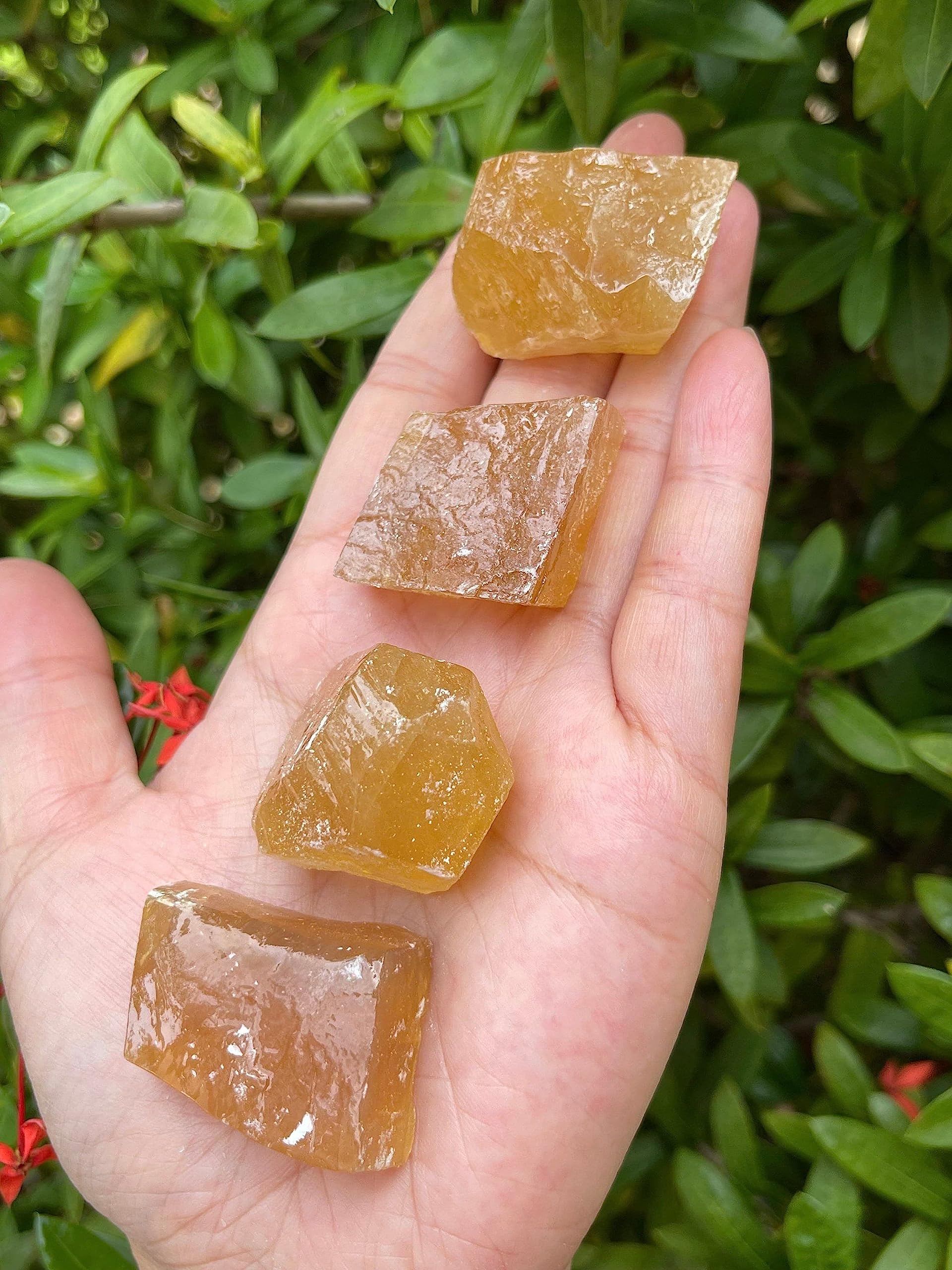 GAF TREASURES Calcite brute rose, énergie émotionnelle et harmonie.