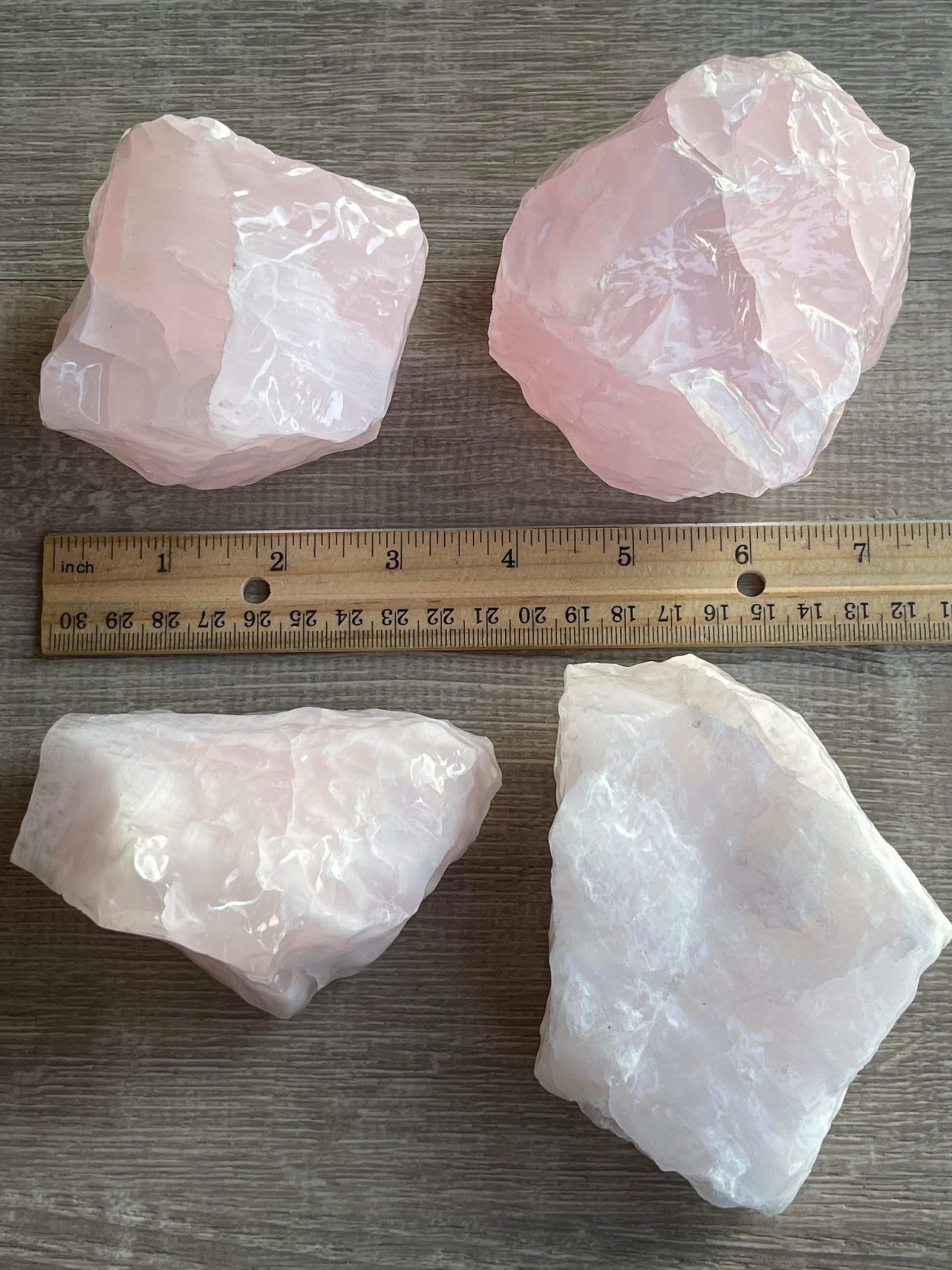 GAF TREASURES calcite rose brute, parfaite pour des pratiques spirituelles et décoratives.