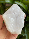 GAF TREASURES calcite rose brute, variations de couleur uniques à chaque pièce.