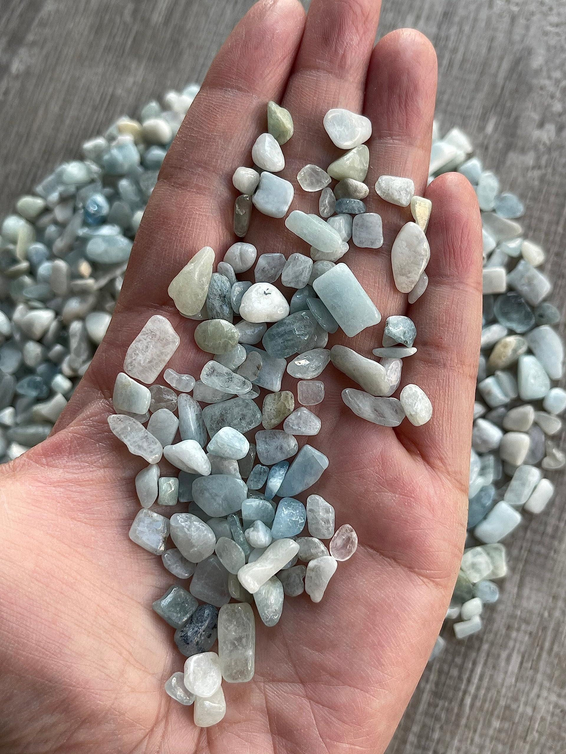 GAF TREASURES copeaux d'aquamarine en gros, parfaits pour projets créatifs.