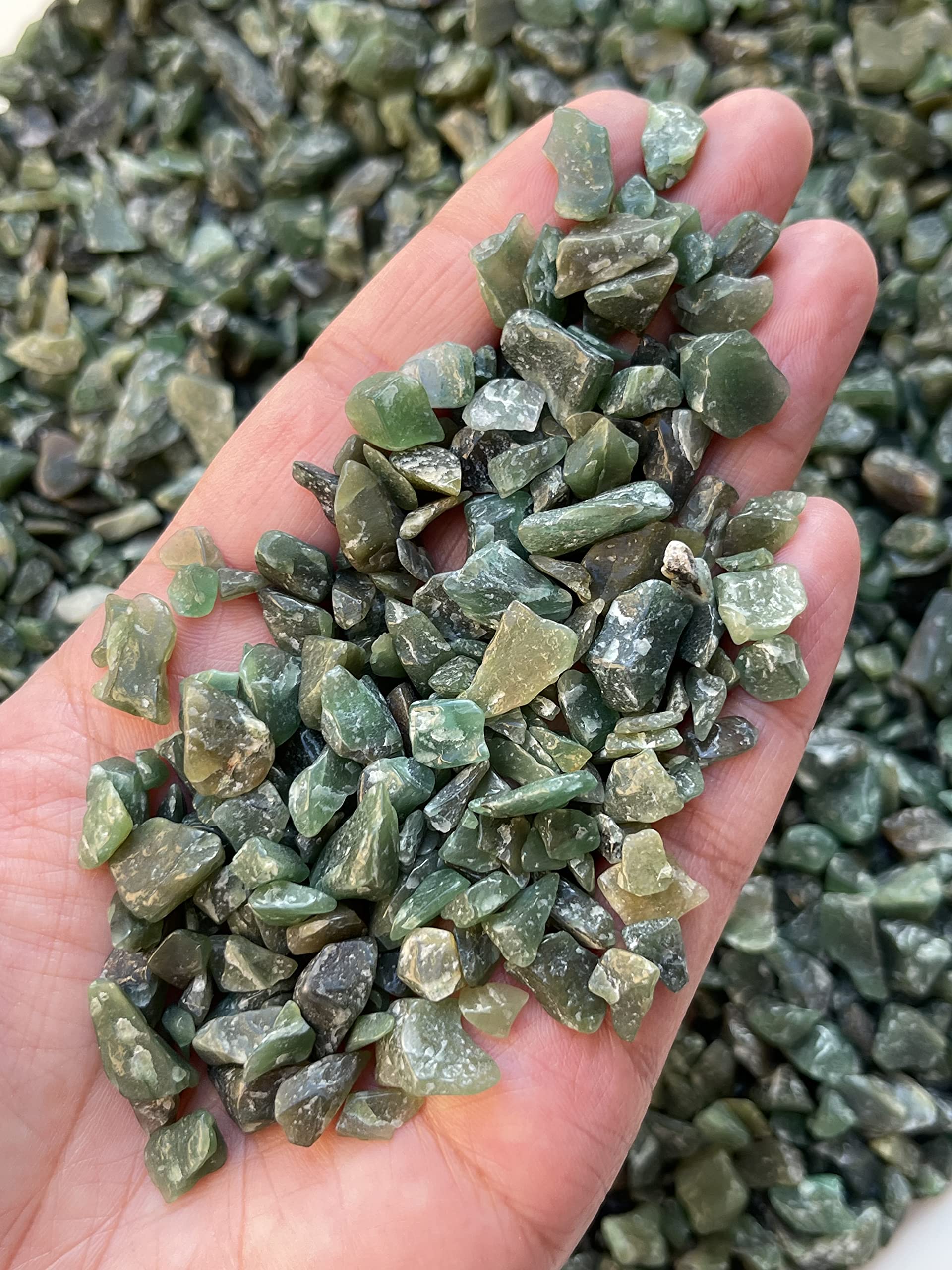 Cristaux non percés d'aventurine verte par GAF TREASURES, pratique pour substrats et incrustations.