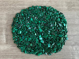 GAF TREASURES Malachite morceaux concassés non percés – parfaits pour assemblages et projets.