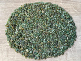 Morceaux d'aventurine verte par GAF TREASURES, idéal pour bijoux et bricolage décoratif.