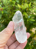 GAF TREASURES quartz clair 2-3 pouces, symbole de pureté et transformation personnelle