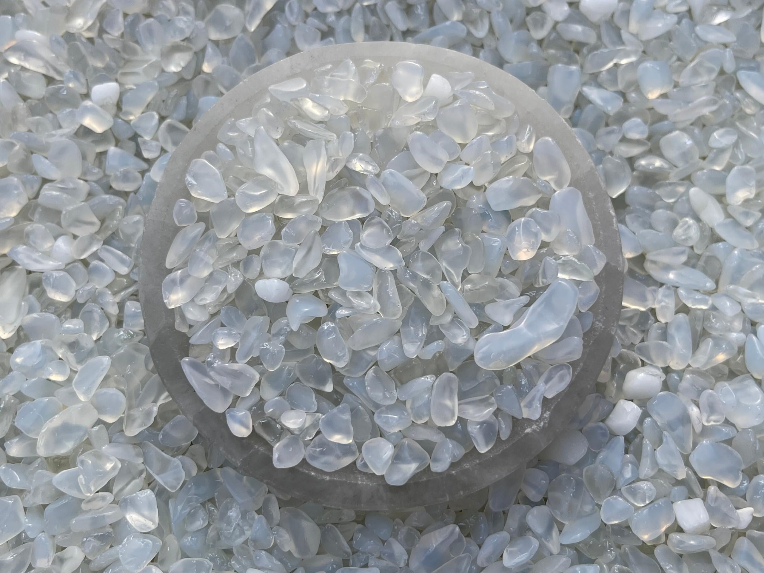 GAF TREASURES Opalite copeaux décoratifs: charme naturel pour jardin et intérieur.
