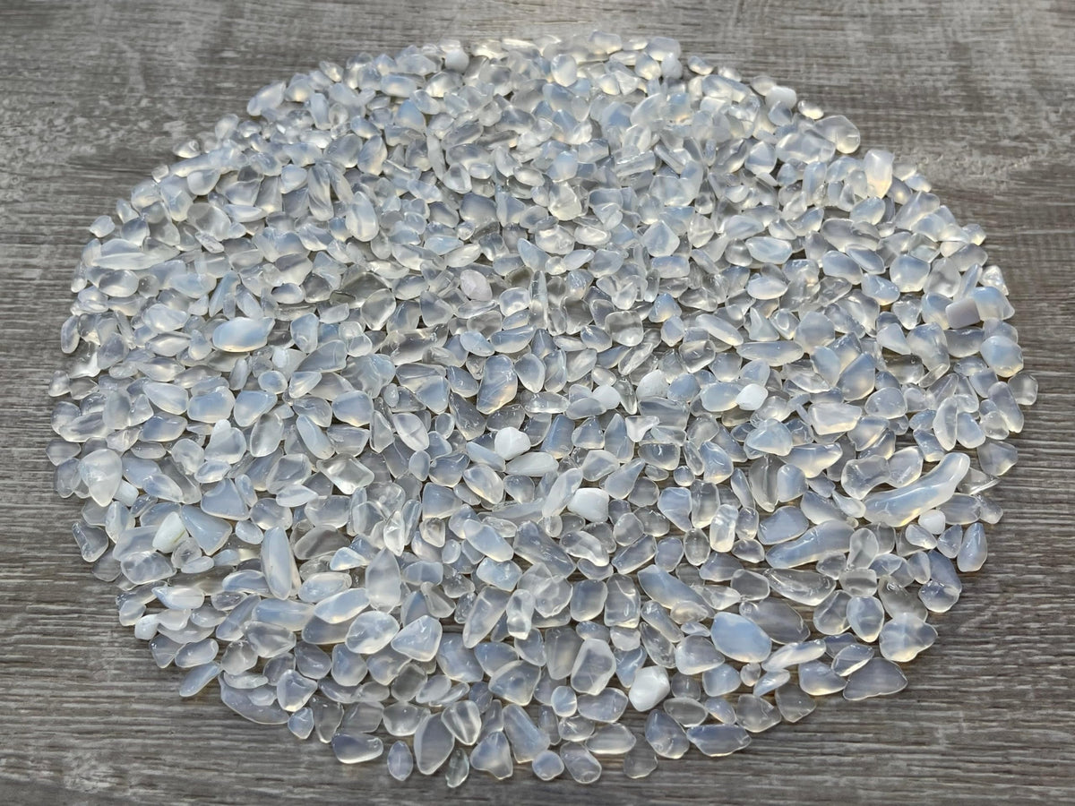 GAF TREASURES Opalite copeaux mini: parfaits pour bijoux, décor naturel et projets bricolage.