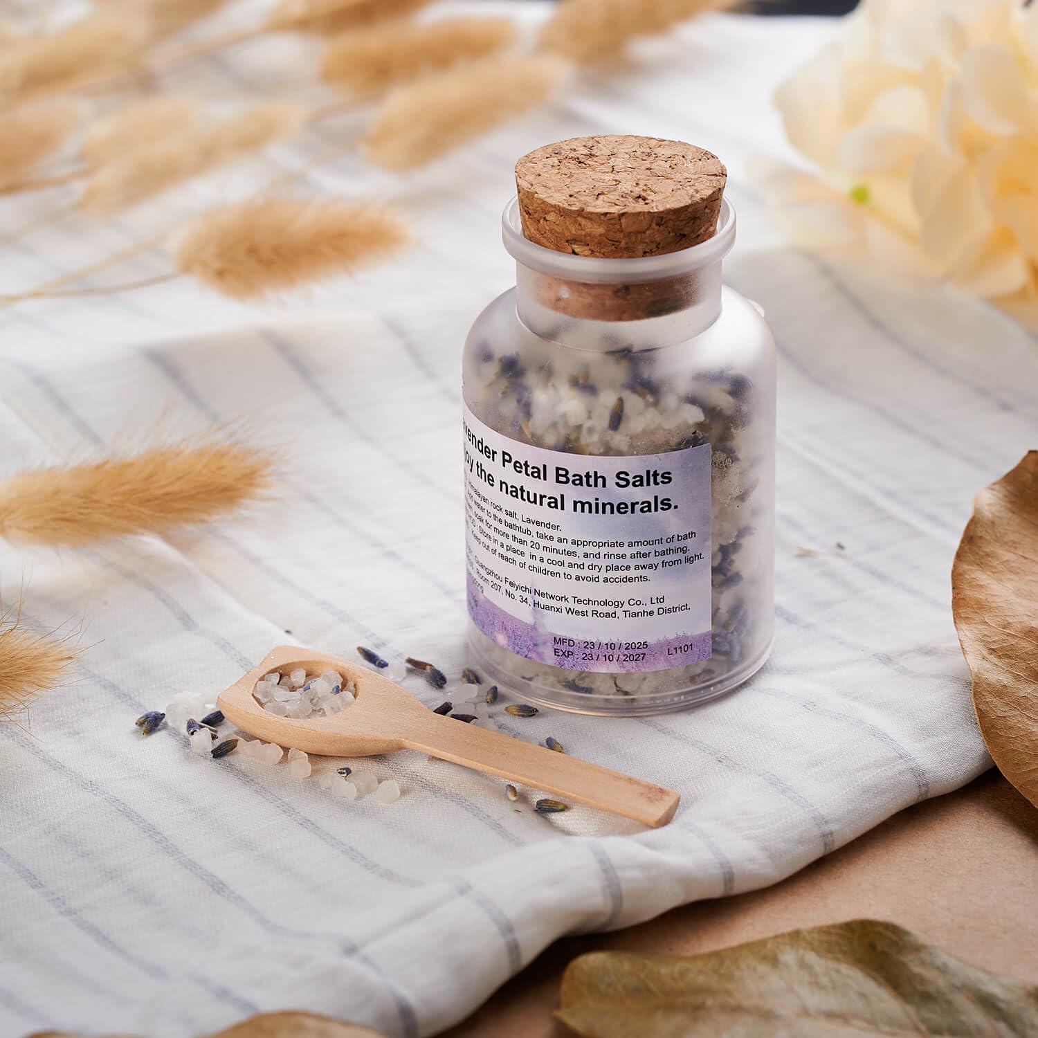Bougie freesia GivLovely, ambiance réconfortante pour des soirées cocooning.