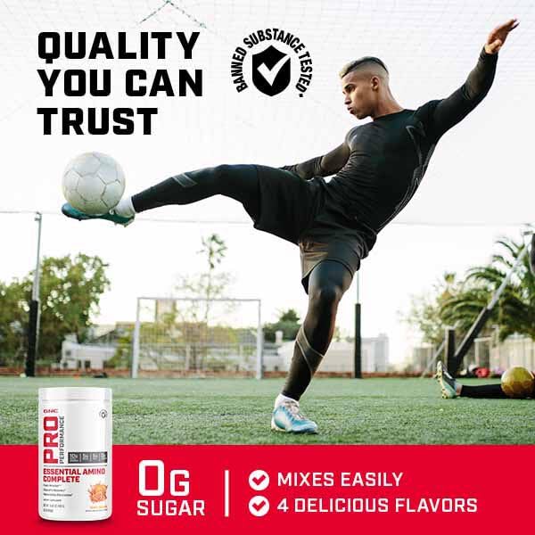 Emballage GNC Pro Performance Essential Amino Complete sur étagère, testé pour substances interdites.