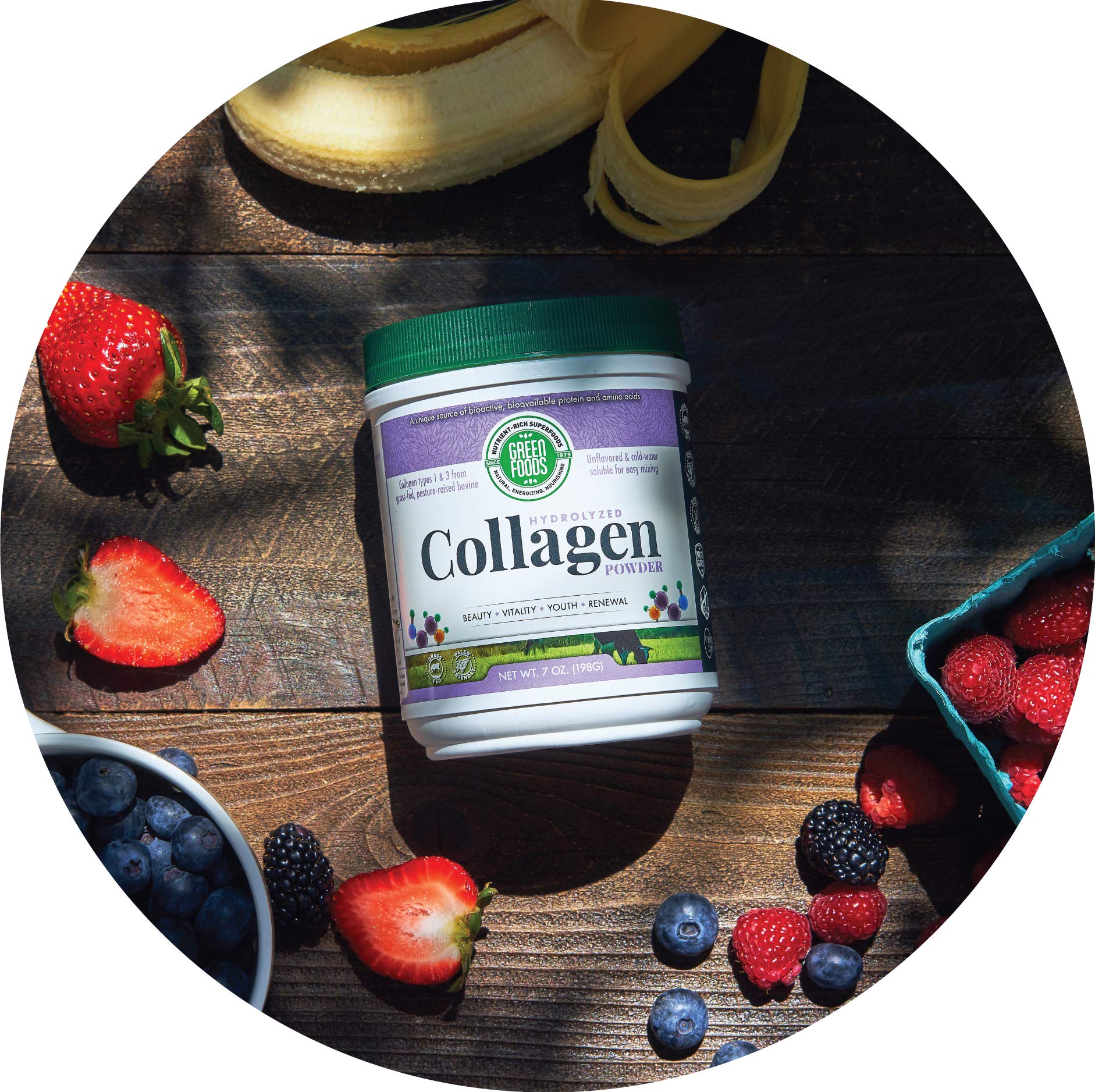 Poudre dans verre avec Green Foods, mélange rapide et lisse
