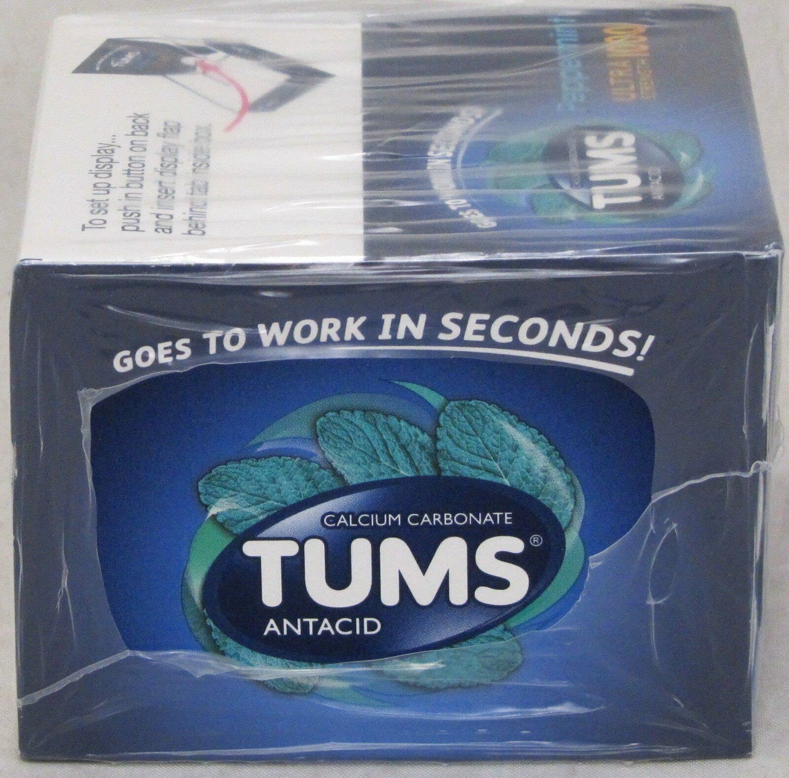 Tablettes GSK Tums Ultra Peppermint menthe sur table, pratique et discrète.