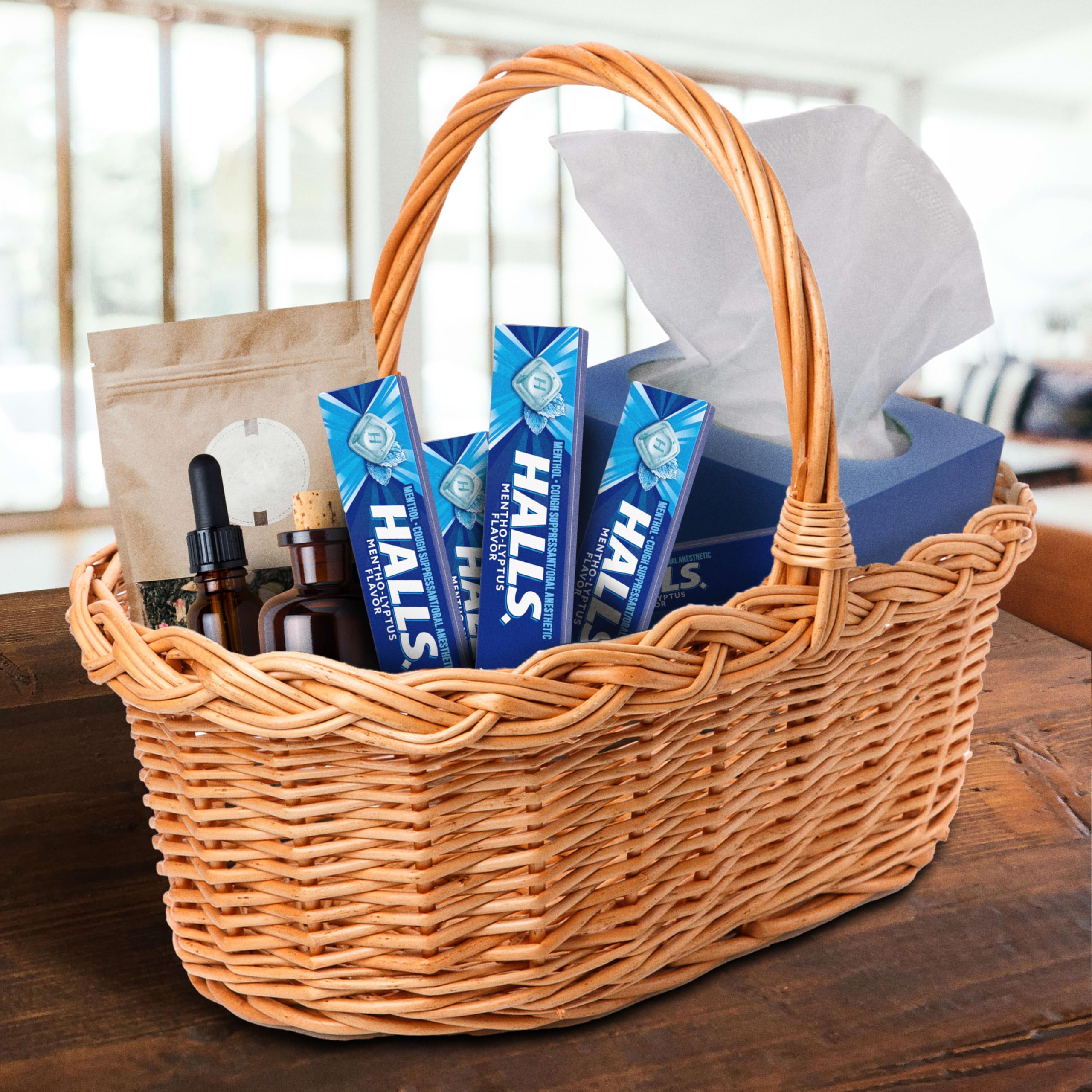 HALLS Mentho-Lyptus Idéal pour les déplacements, se glisse facilement dans poche ou sac