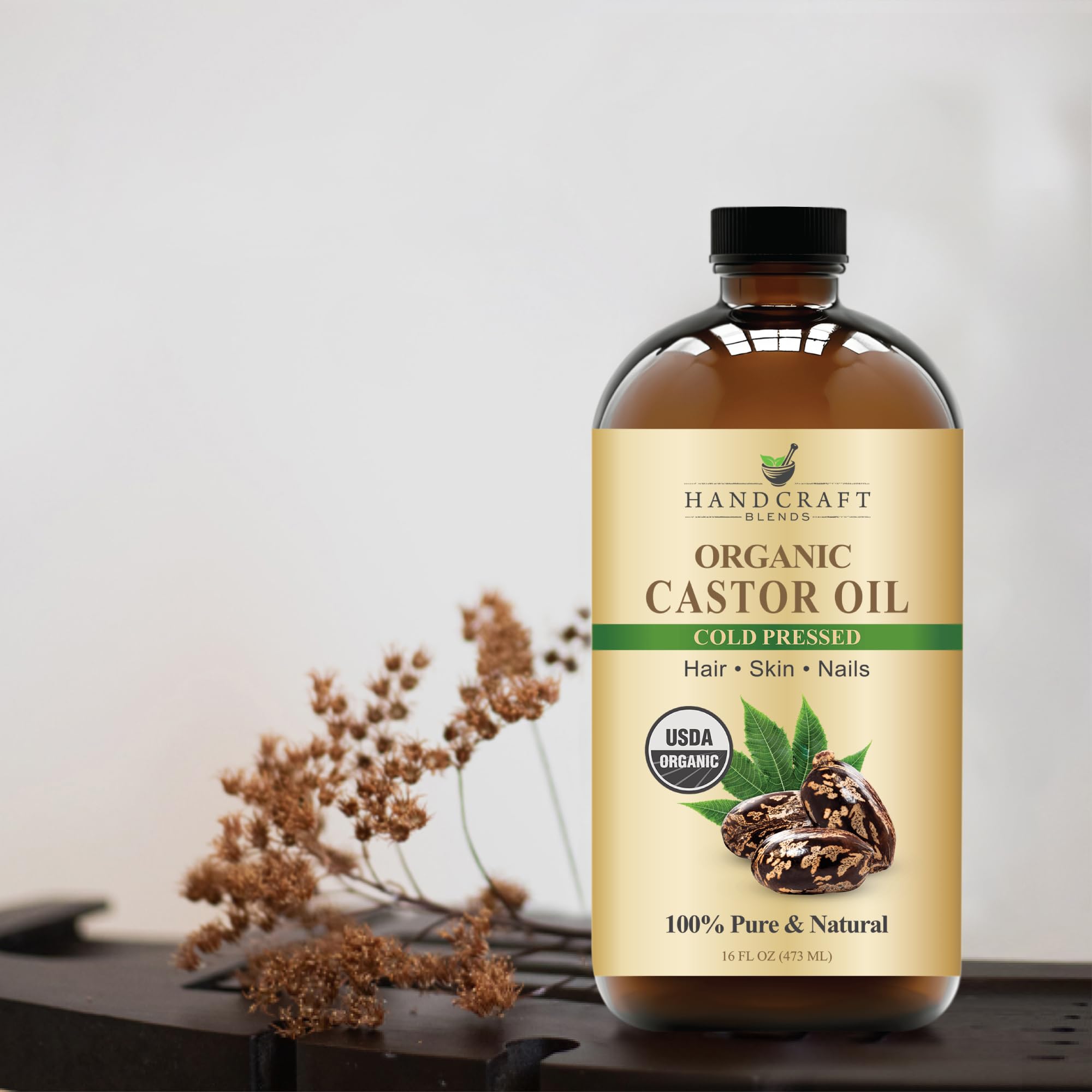 Utilisation quotidienne de l’huile biologique Handcraft Blends, polyvalente et pure.