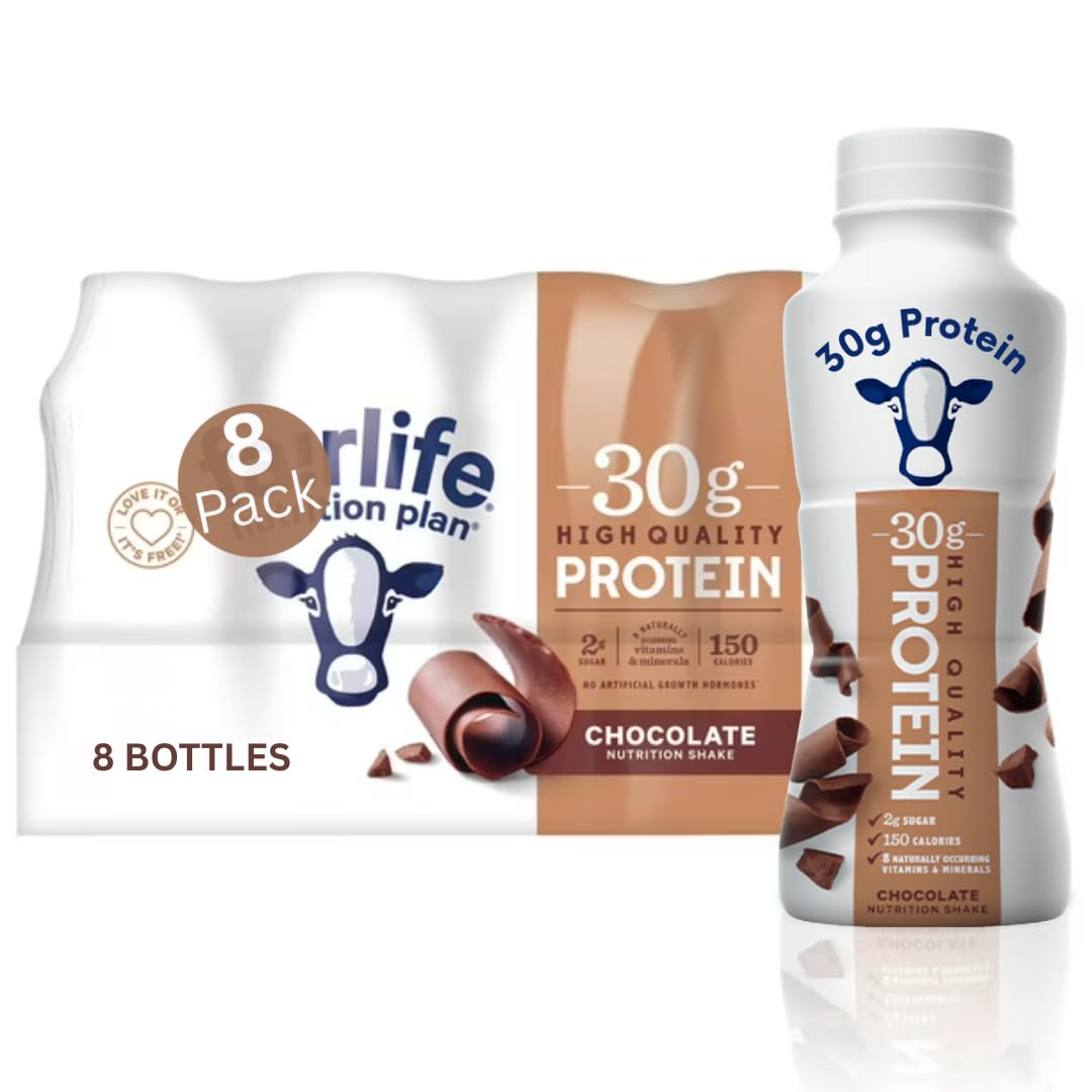 Shake haute-protein-nutrition-shake vanille: bouteille versante après entraînement.