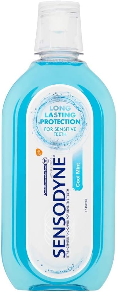 HealthAZ MOUTHWASH Cool Mint - geste de versement pour une utilisation rapide.