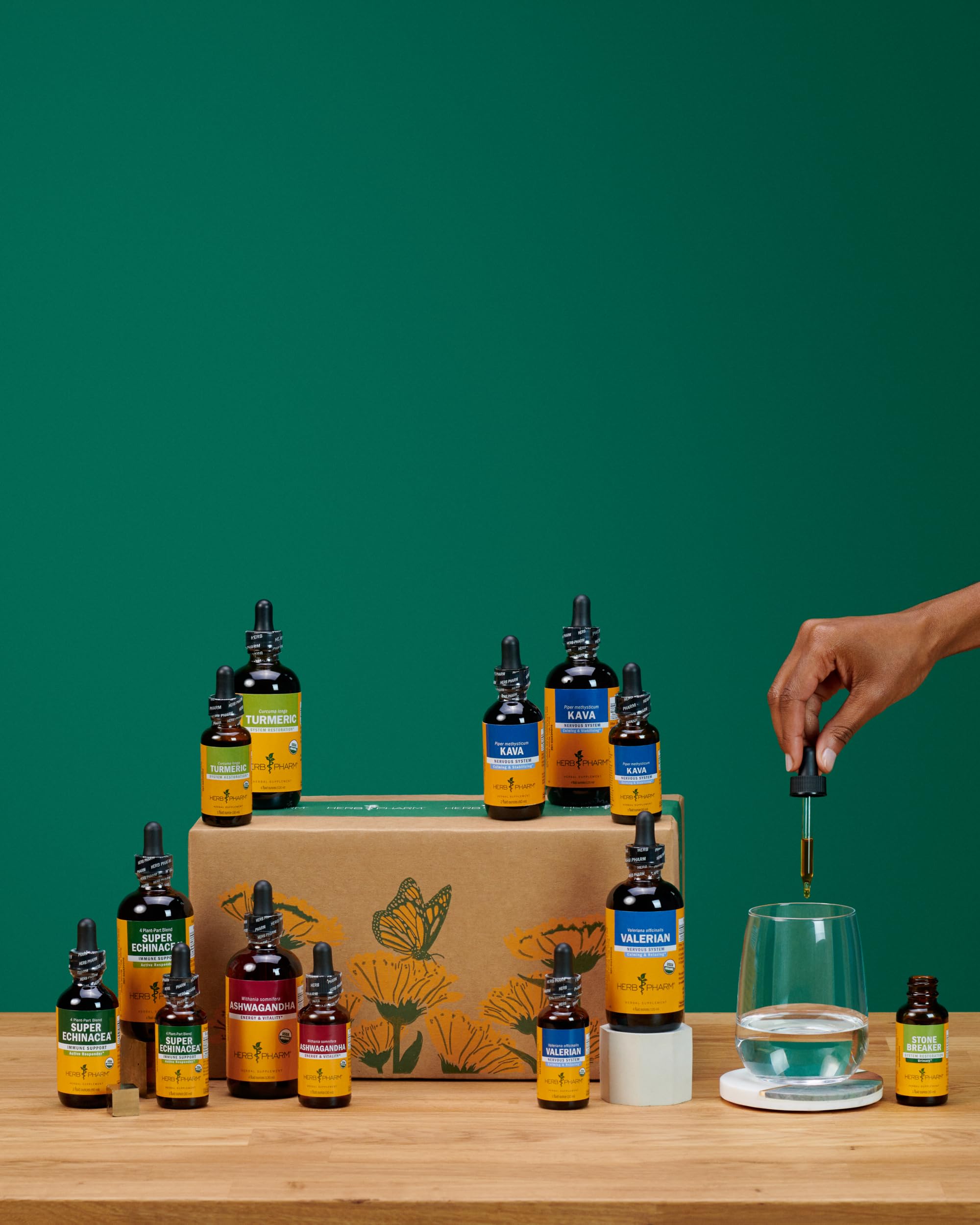 Herb Pharm Valériane: couleur ambrée du liquide évoque sa pureté naturelle.