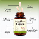 Herbal Roots étiquette bio claire sur pilules d ail sans additifs.