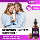 Utilisation facile des gouttes HERBIFY pour favoriser un sommeil paisible.