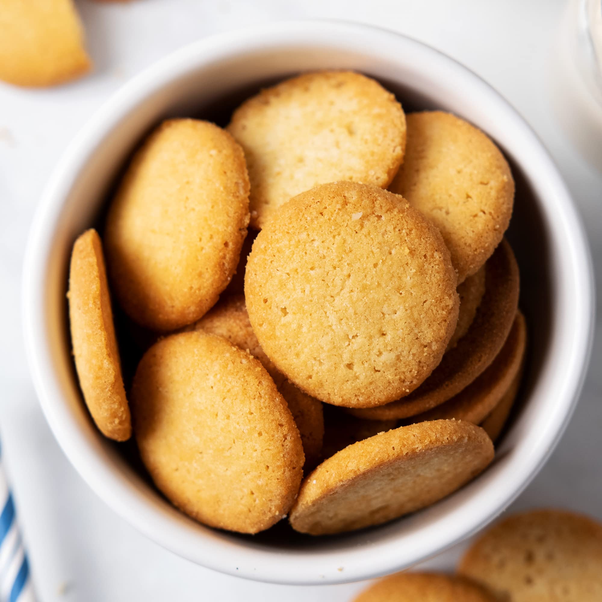 Utilisation polyvalente HighKey vanille gaufrettes sans gluten, dessert léger après repas.