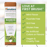 Geste quotidien avec Himalaya Botanique pour une hygiène naturelle