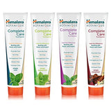 Himalaya Botanique Complete Care, mousse-dentifrice visible, nettoyage en douceur des dents.