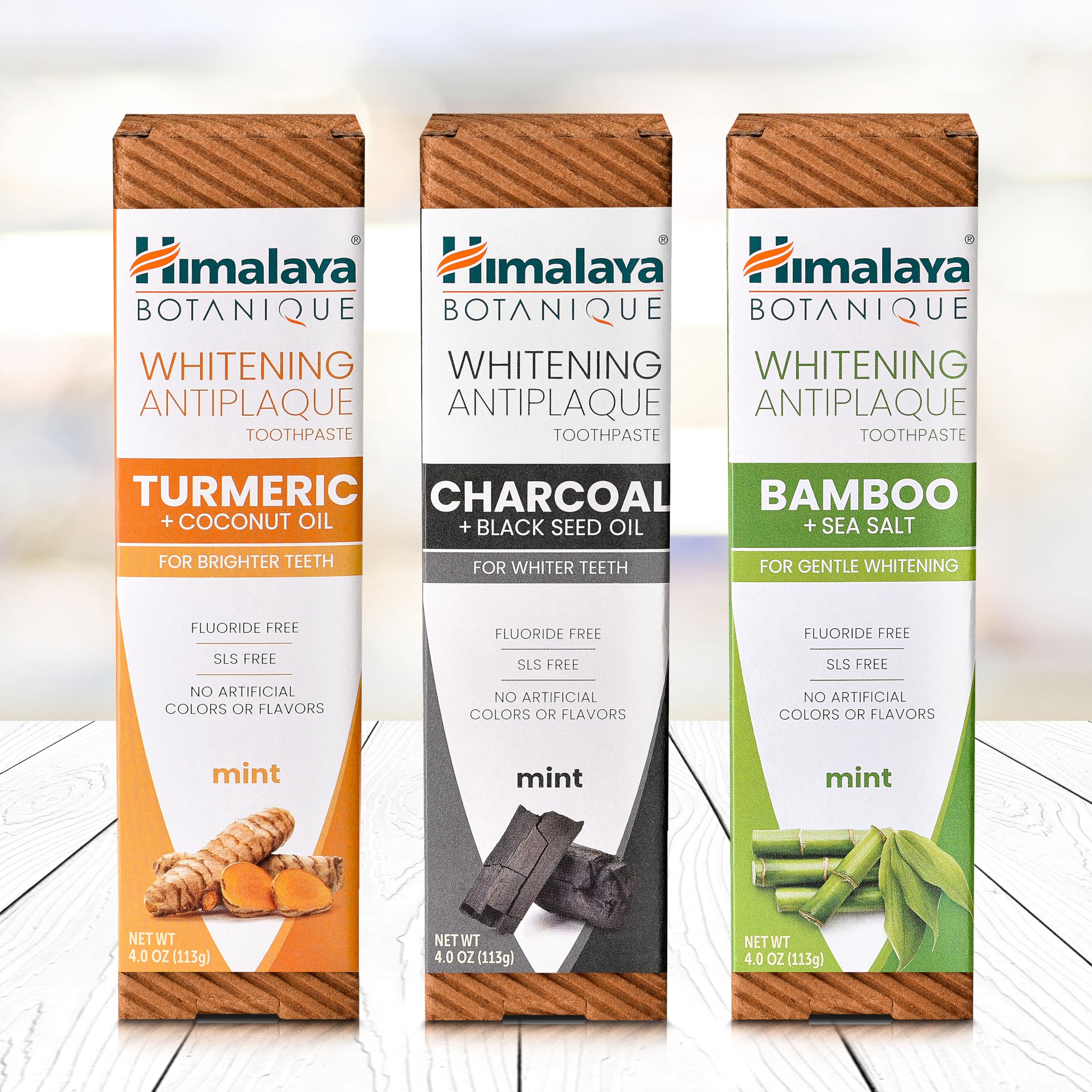 Dentifrice Himalaya Botanique pour voyage, tube compact et efficace.