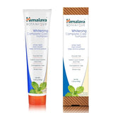 Texture mousse riche de la pâte dentaire Himalaya Botanique pour un brossage agréable