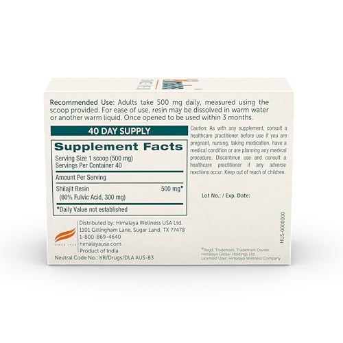 Doseuse mesurant 500 mg prête à se dissoudre dans une boisson chaude.