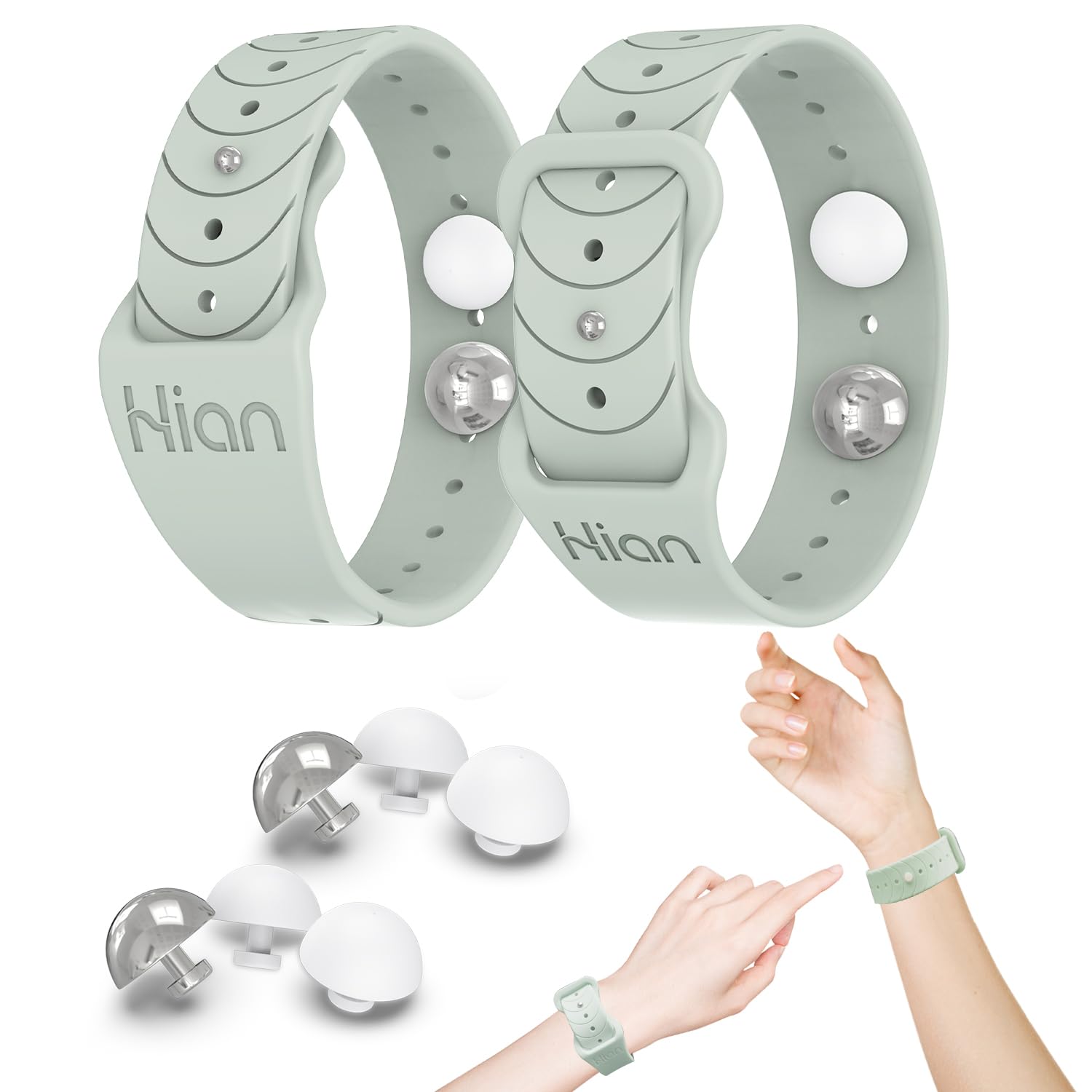 Bracelet Hion Beryl sur le poignet, utilisé lors des trajets pour aider à gérer les nausées.
