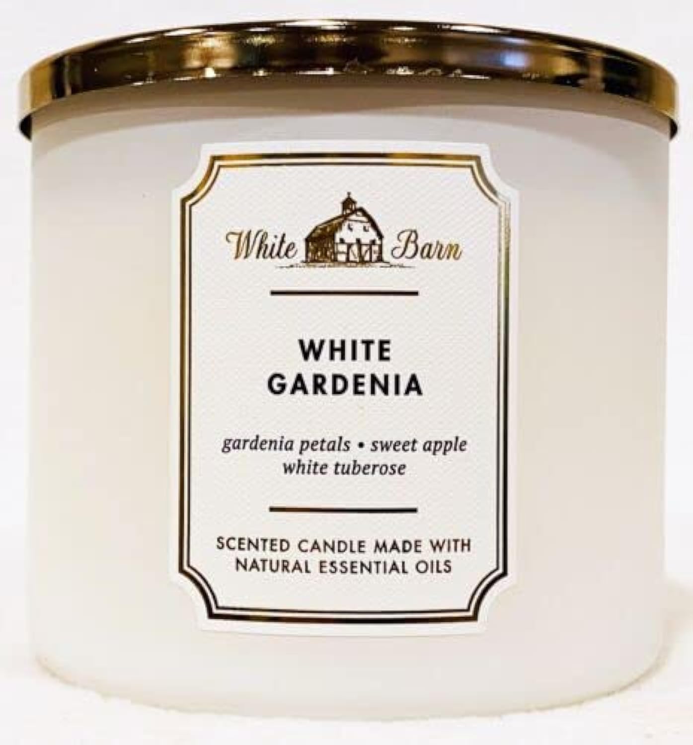 Bougie Iliemoc White Barn à trois mèches avec huiles essentielles pour une ambiance chaleureuse.