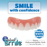 Instant Smile Comfort Fit Flex – Veneer supérieur, teinte claire, usage à domicile simple et élégant.
