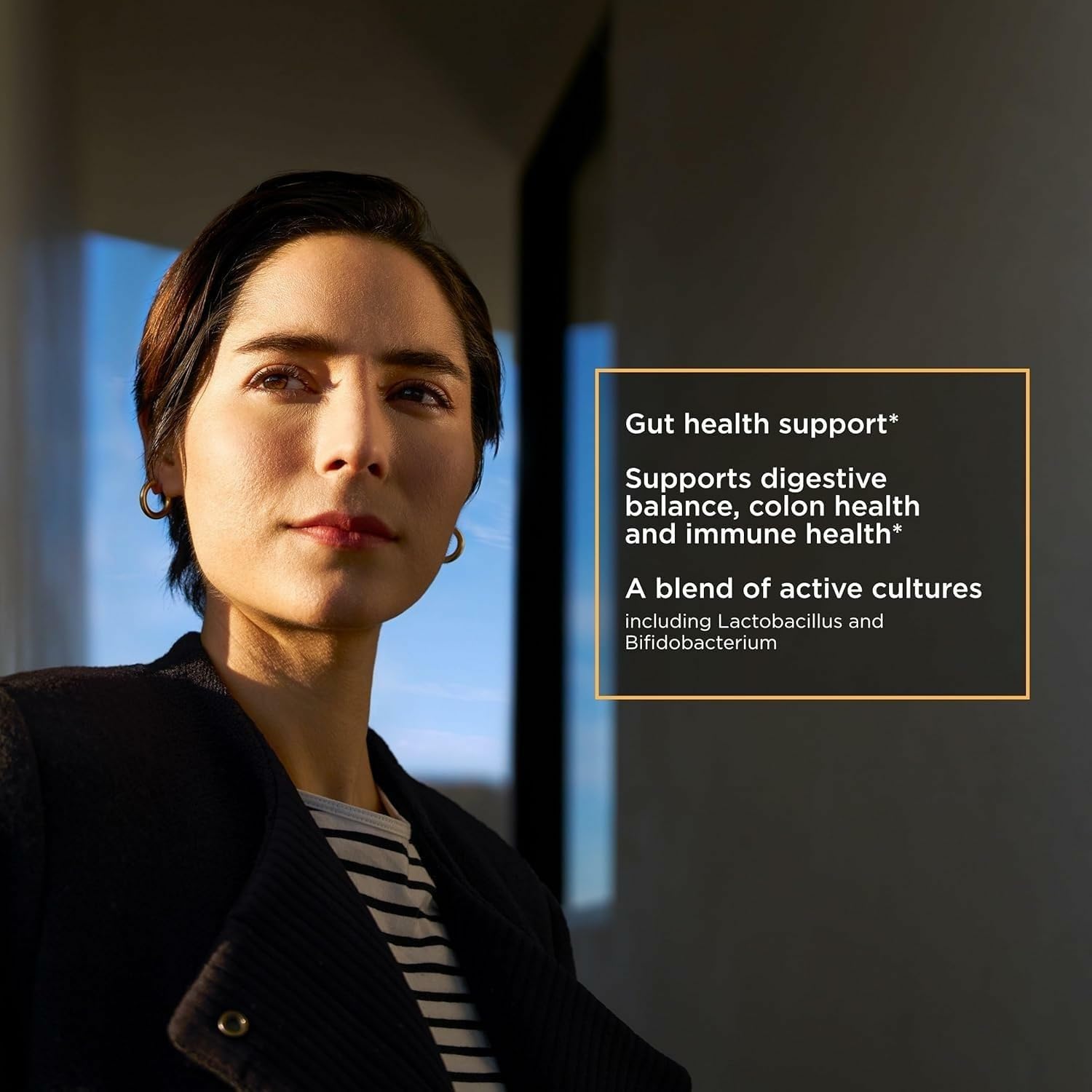 Integrative Therapeutics Probiotic Pearls – verre d'eau prêt à être avalé rapidement.