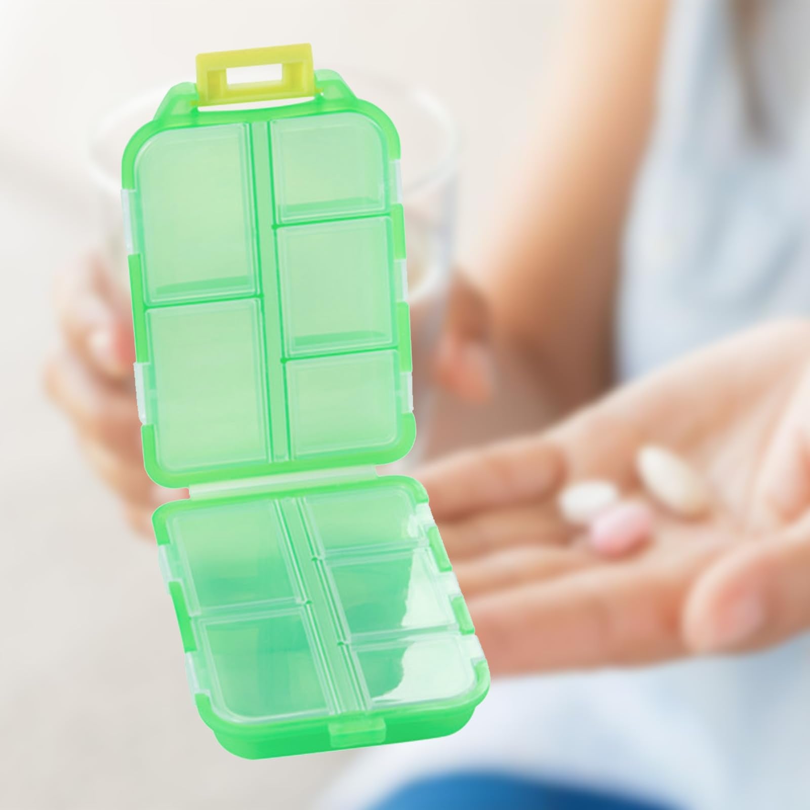 Invoda boîte pilules voyage compacte peut se glisser dans une poche.