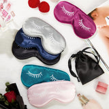 Masque Jecery en soie, douceur au toucher et confort facial.