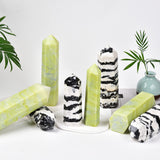 Cadeau raffiné en cristal Zebra Jasper pour passionnés de pierres énergétiques.