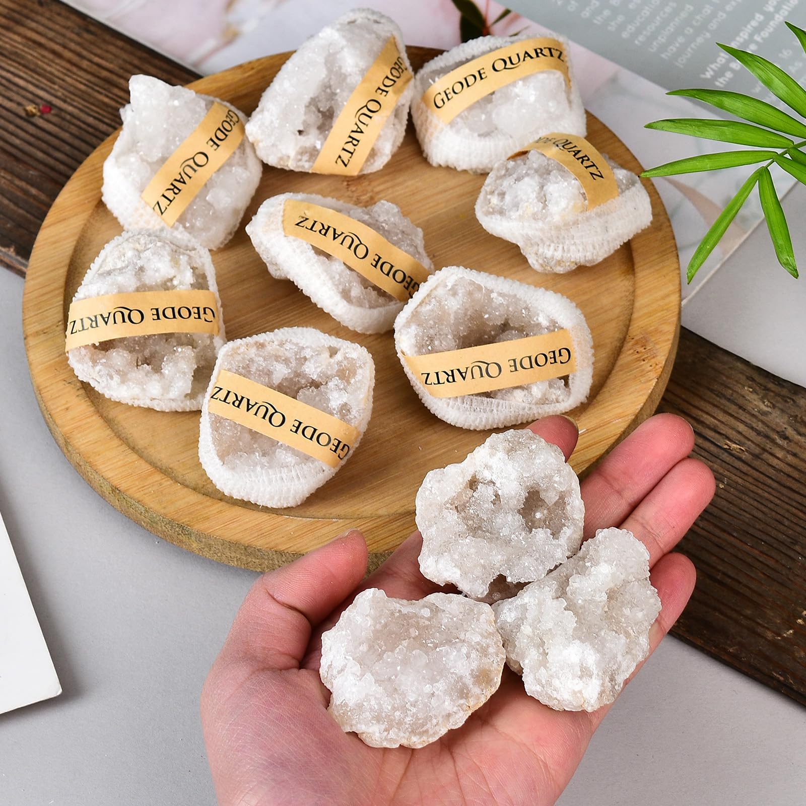 JIC Gem coffret cadeau géode quartz druzy, idée cadeau naturelle et élégante.