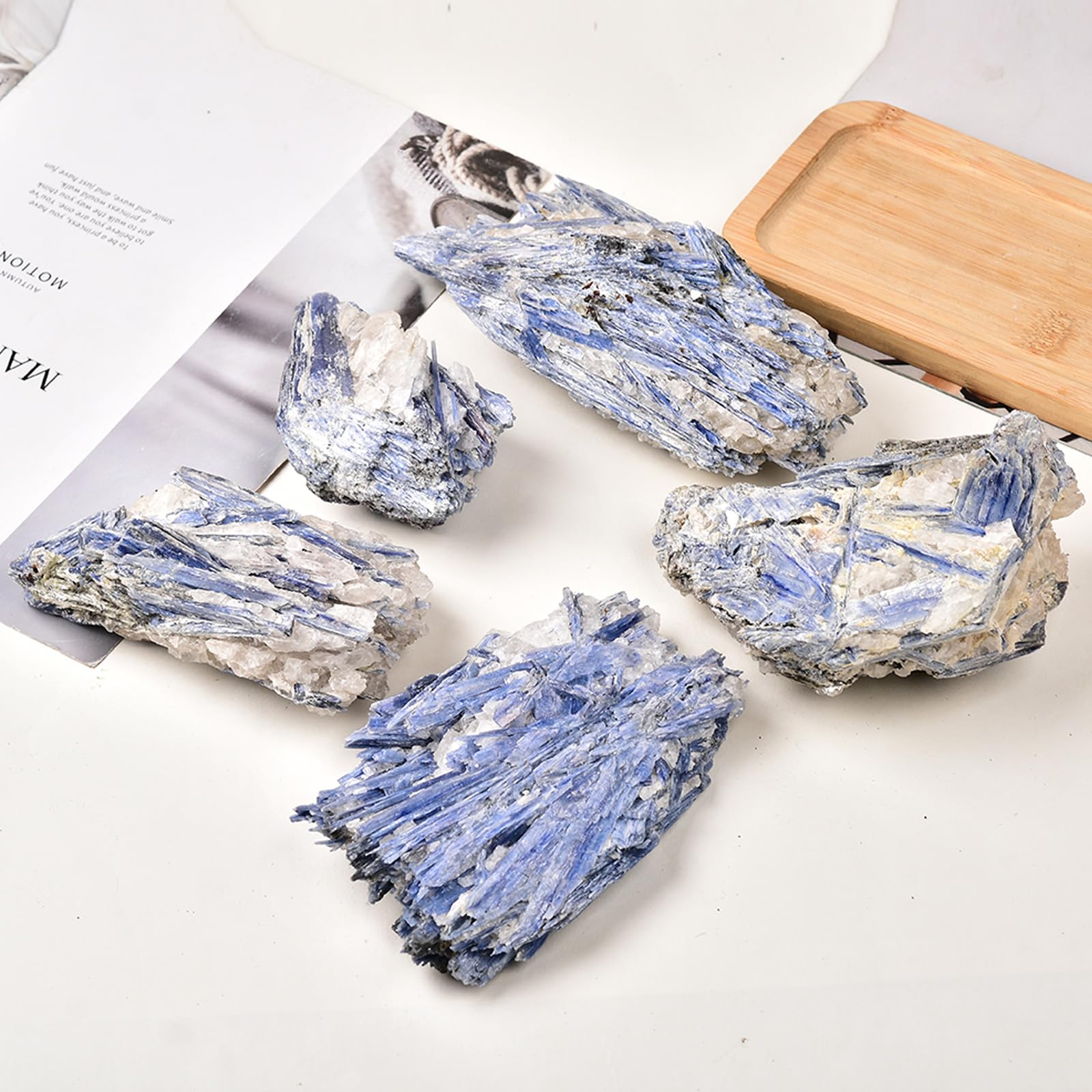 JIC Gem kyanite bleue, utile pour le Reiki et la divination.